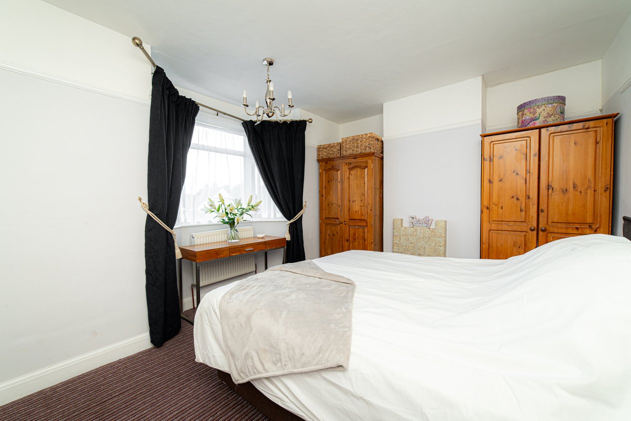 Properties Under Offer in St. Johns Road Whitstable