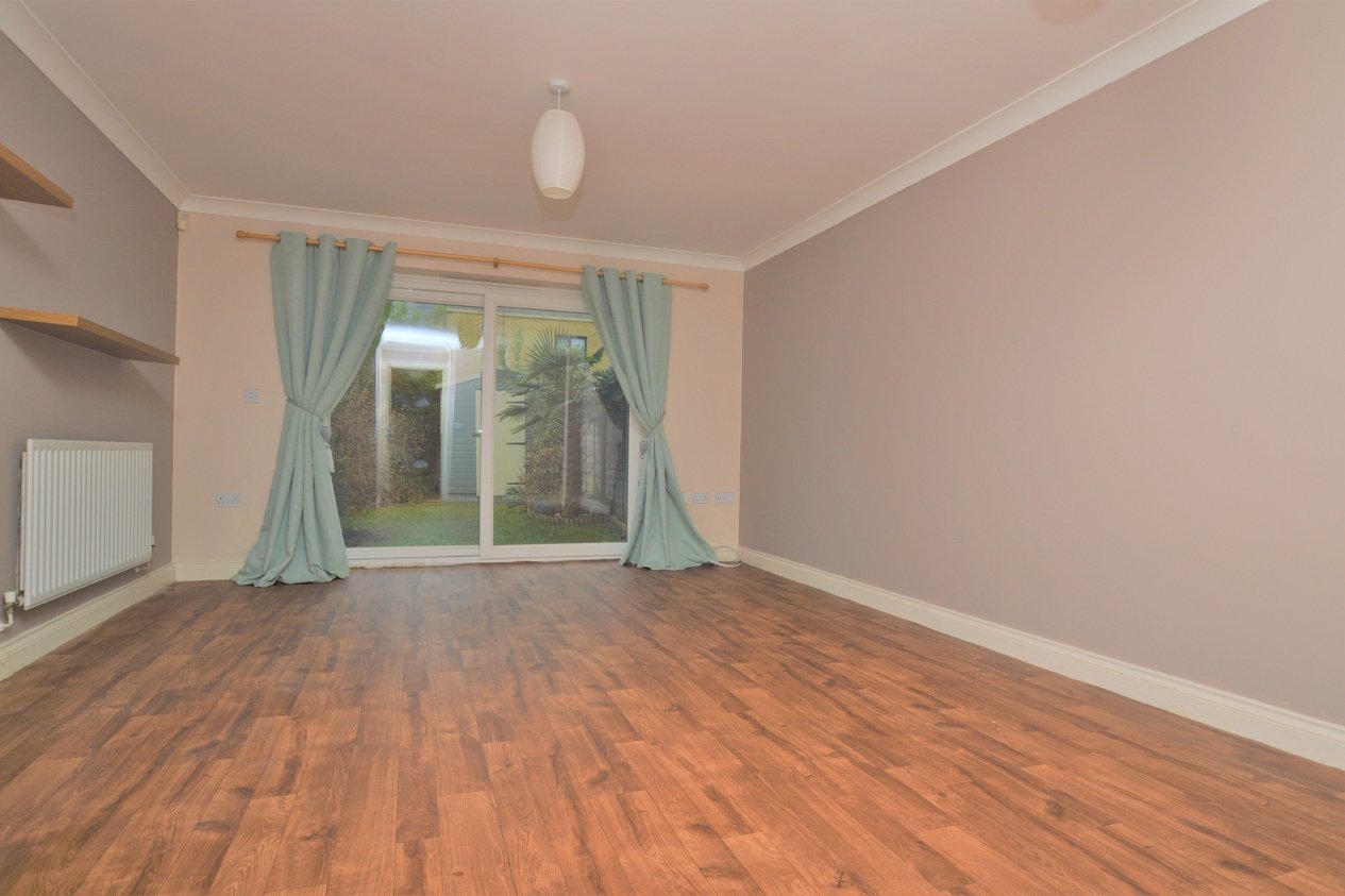 Properties Under Offer in St Lawrence Chase 