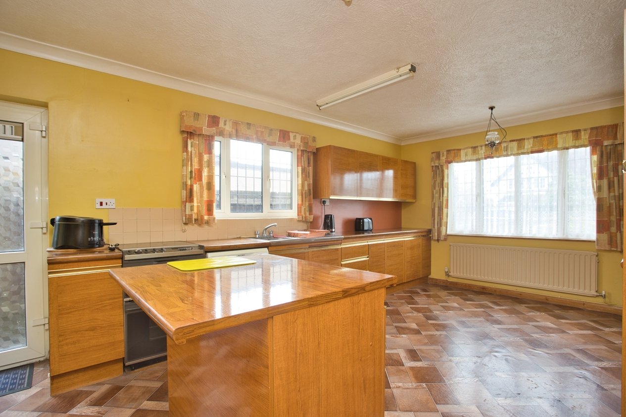 Properties Under Offer in St. Leonards Road Deal