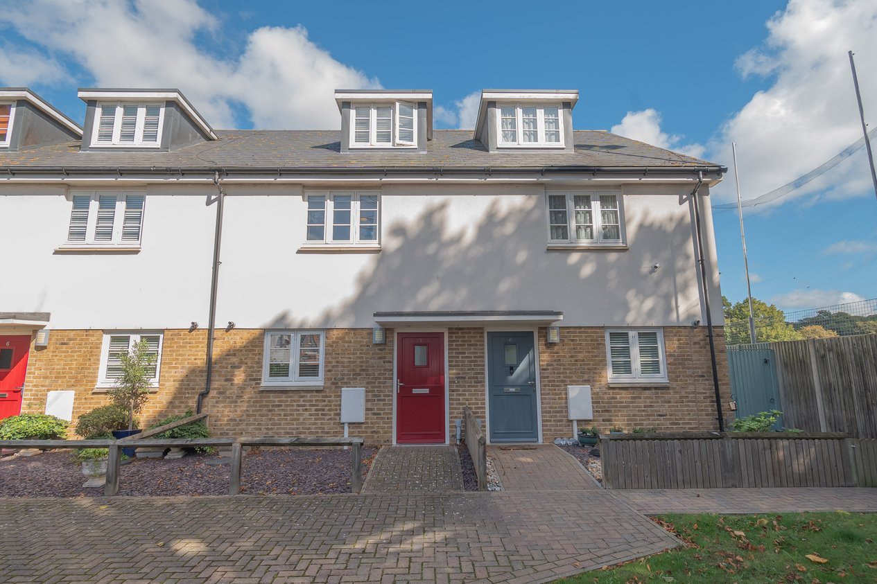 Properties For Sale in St. Lukes Avenue Ramsgate