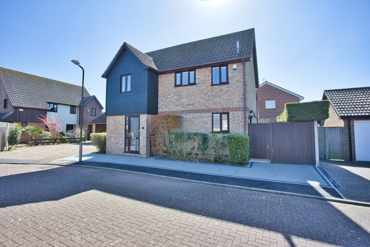 Properties Under Offer in St. Margarets Drive Deal