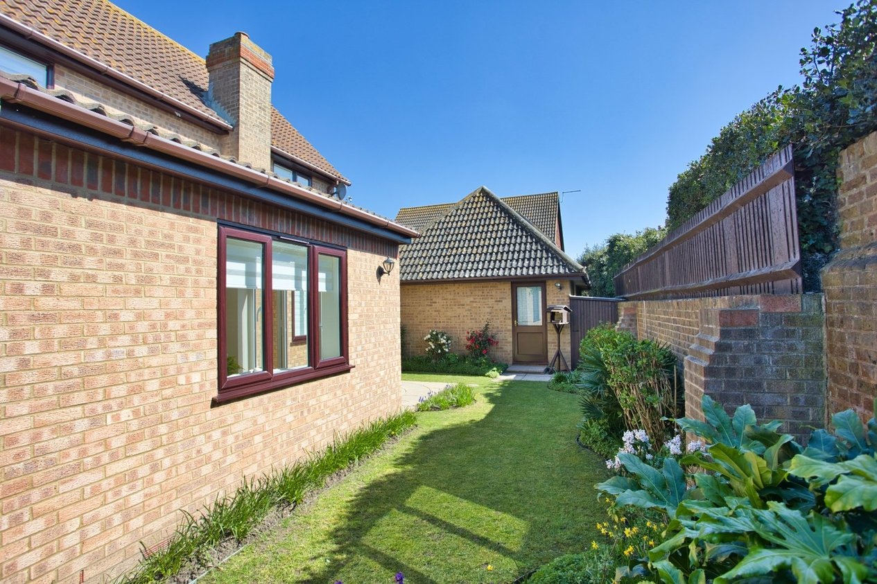 Properties Under Offer in St. Margarets Drive Deal