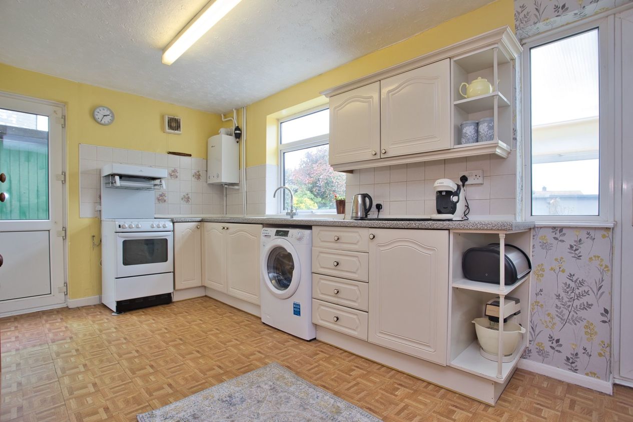 House Terraced for sale in St. Martins Road,Deal Miles & Barr