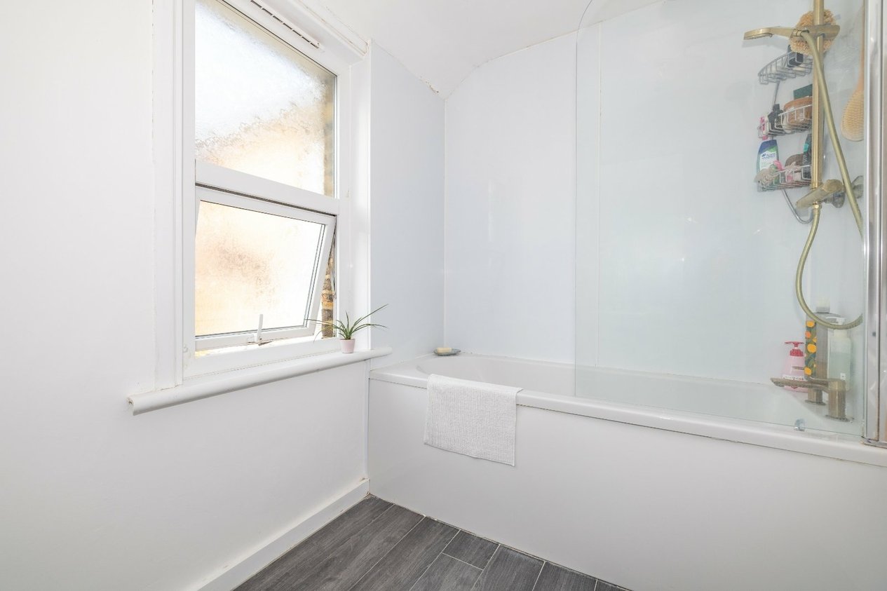 Properties Under Offer in St. Marys Road Faversham