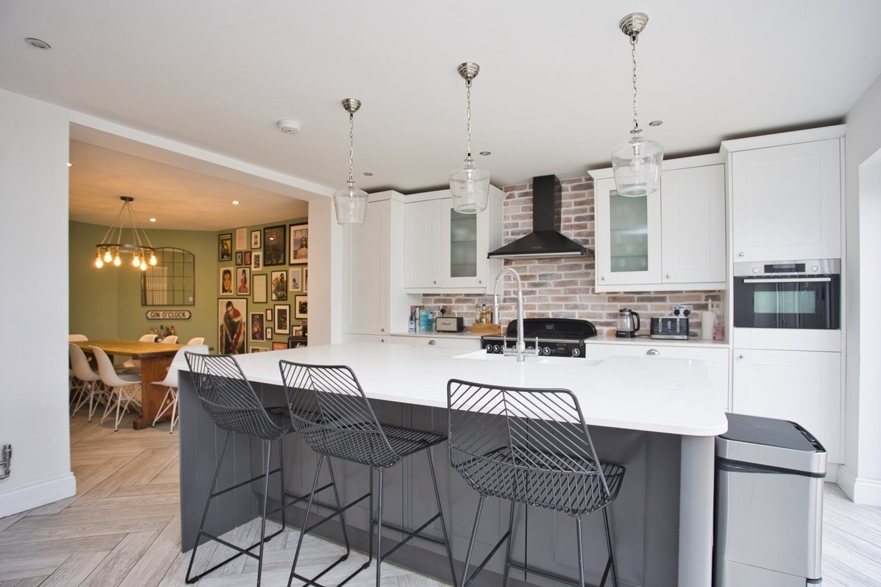 Properties For Sale in St. Marys Road Hythe