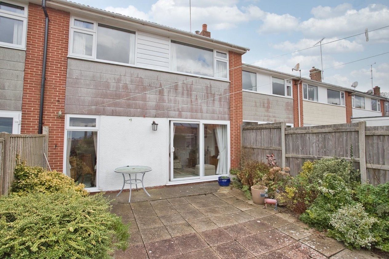 Properties Sold Subject To Contract in St. Mildreds Court Walmer