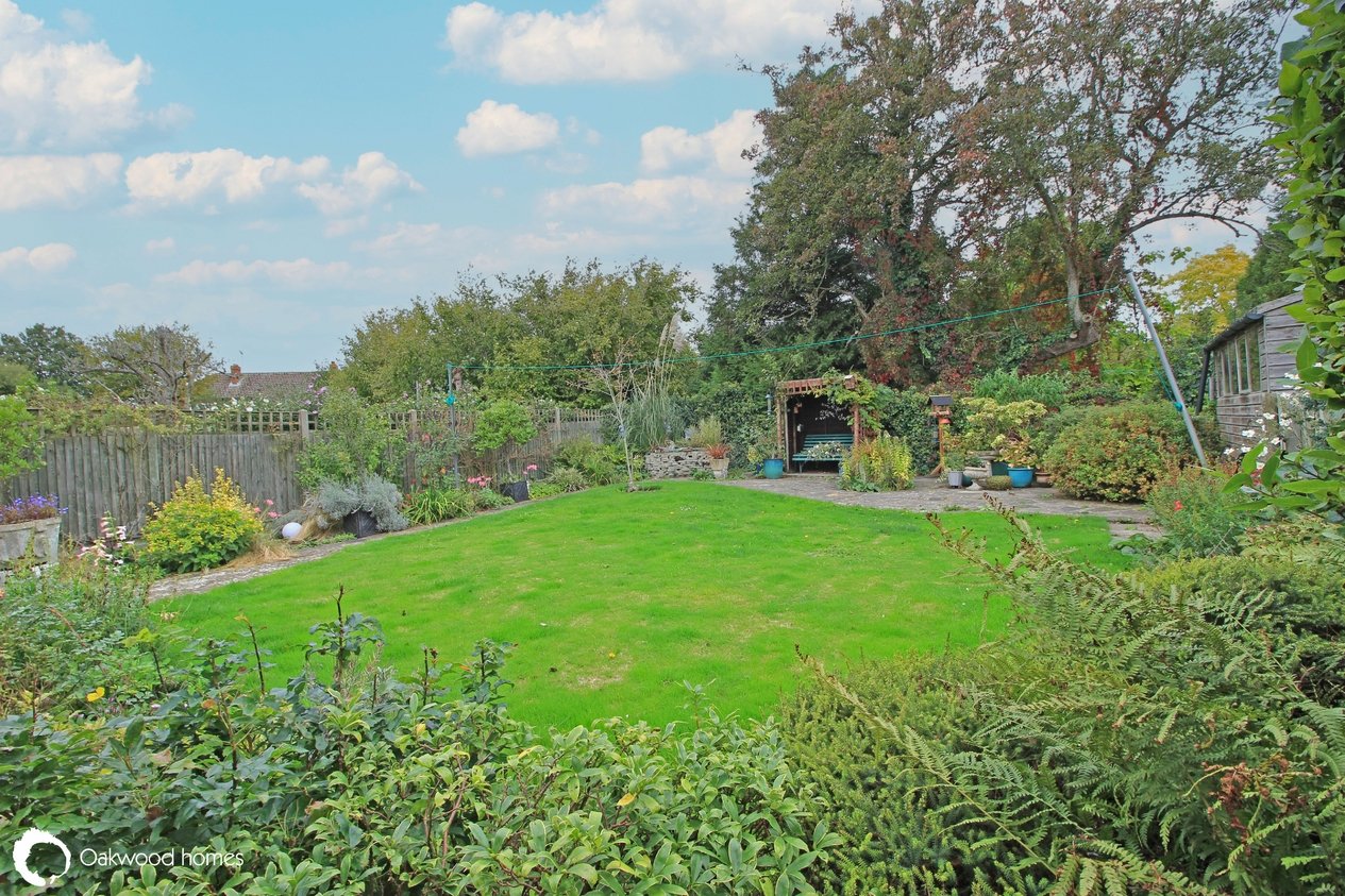 Properties Under Offer in St Mildreds Road 