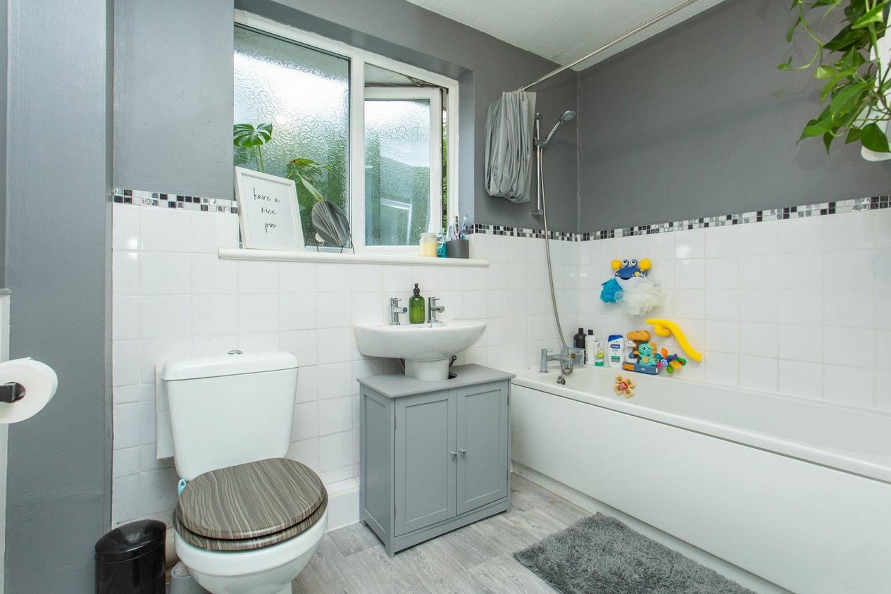 Properties For Sale in St. Nicholas Close  Sturry