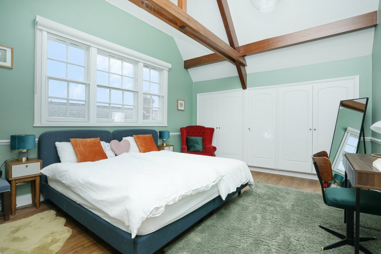 Properties For Sale in St. Peters Lane Canterbury