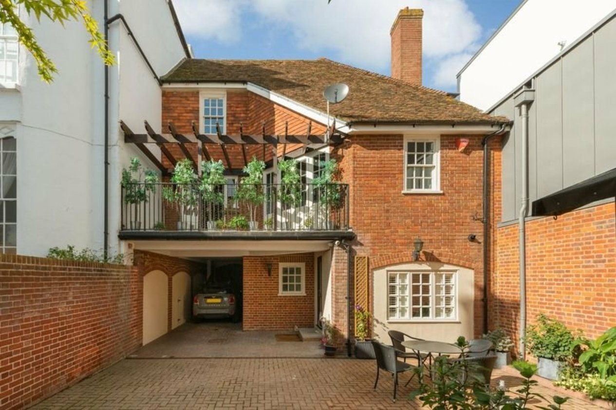 Properties For Sale in St. Peters Lane Canterbury