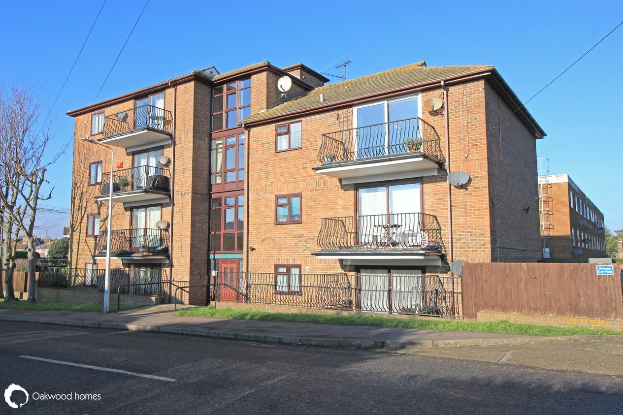 Properties Under Offer in St Peters Park Road 