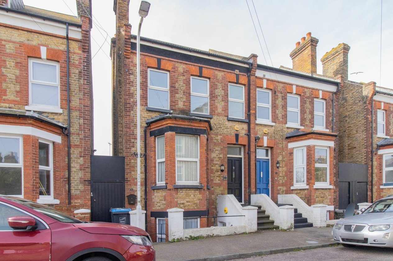Properties Sold Subject To Contract in Stanley Road  Cliftonville