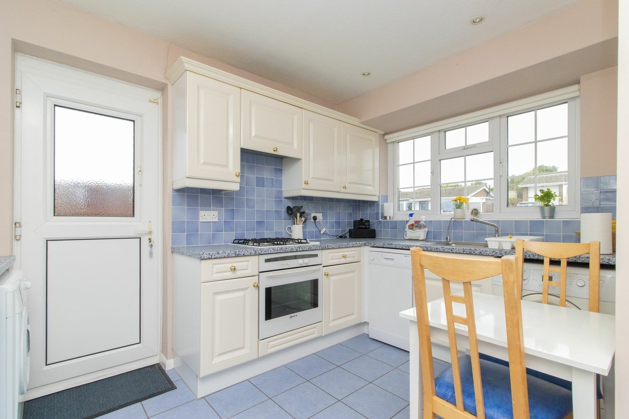 Properties For Sale in Staplehurst Avenue  Broadstairs