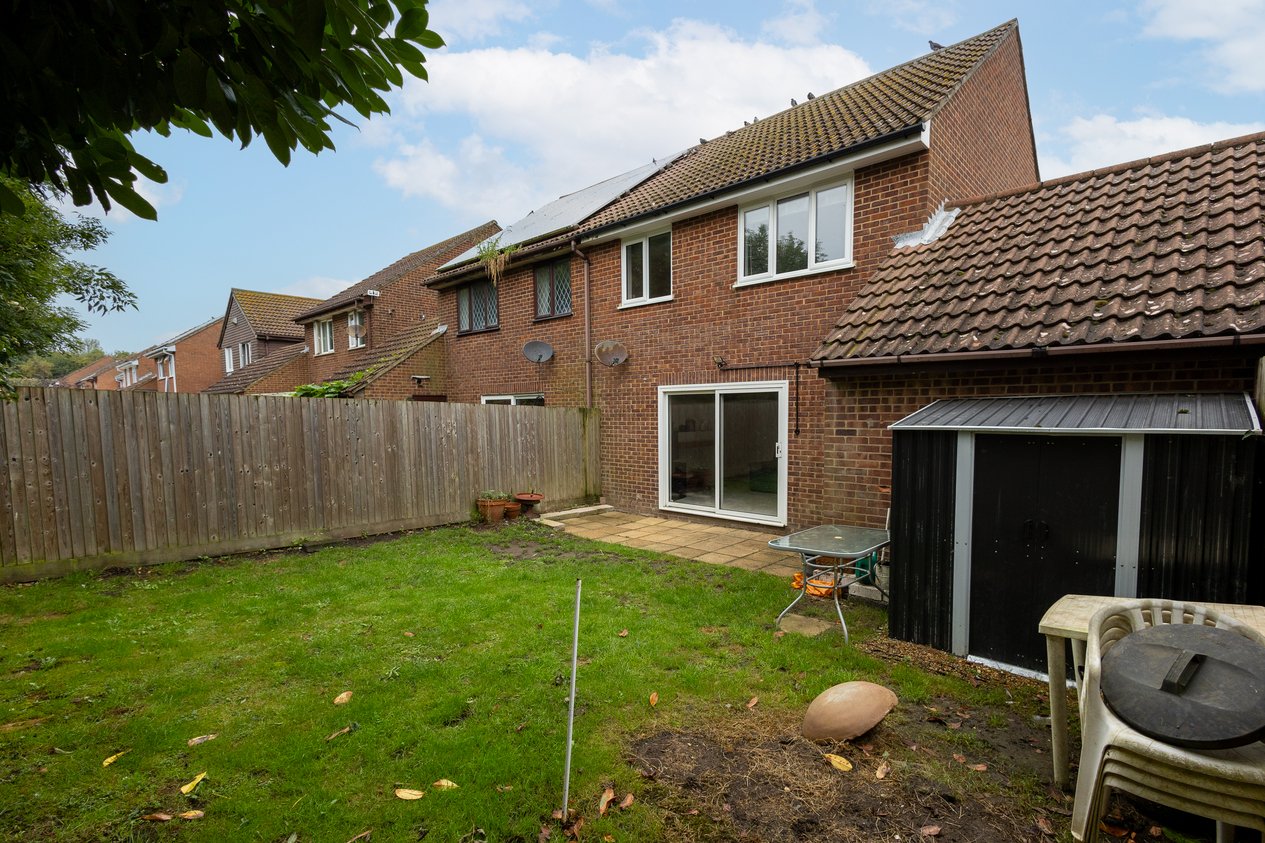 Properties Under Offer in Star Lane Folkestone