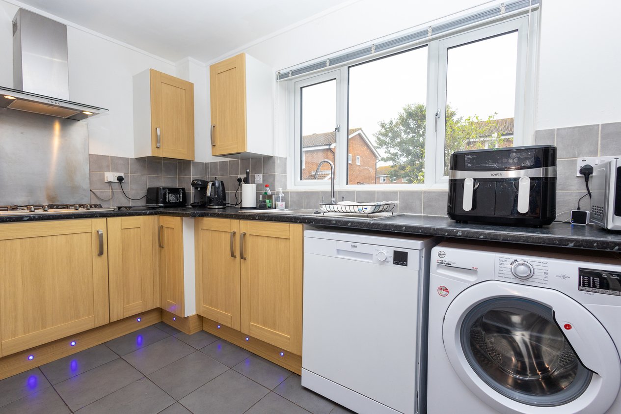 Properties Under Offer in Star Lane Folkestone