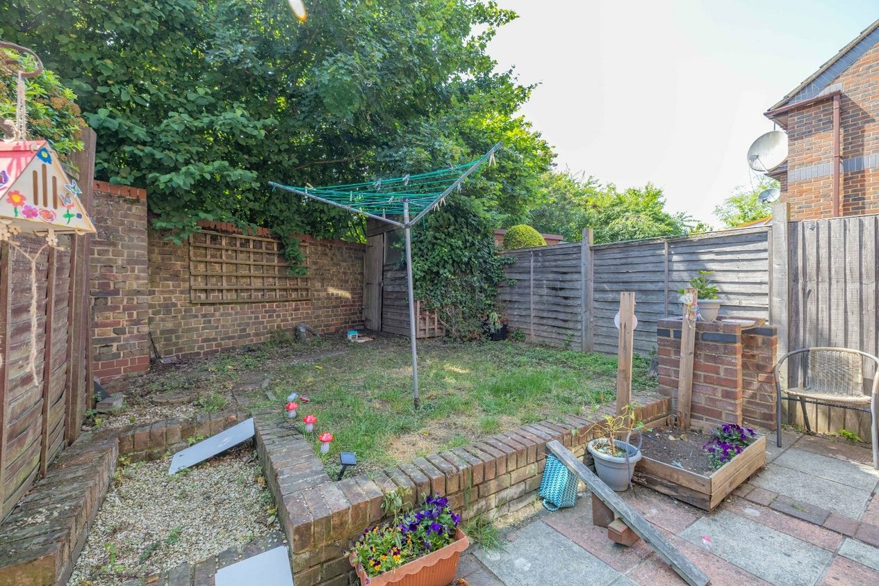 Properties For Sale in Starle Close Canterbury