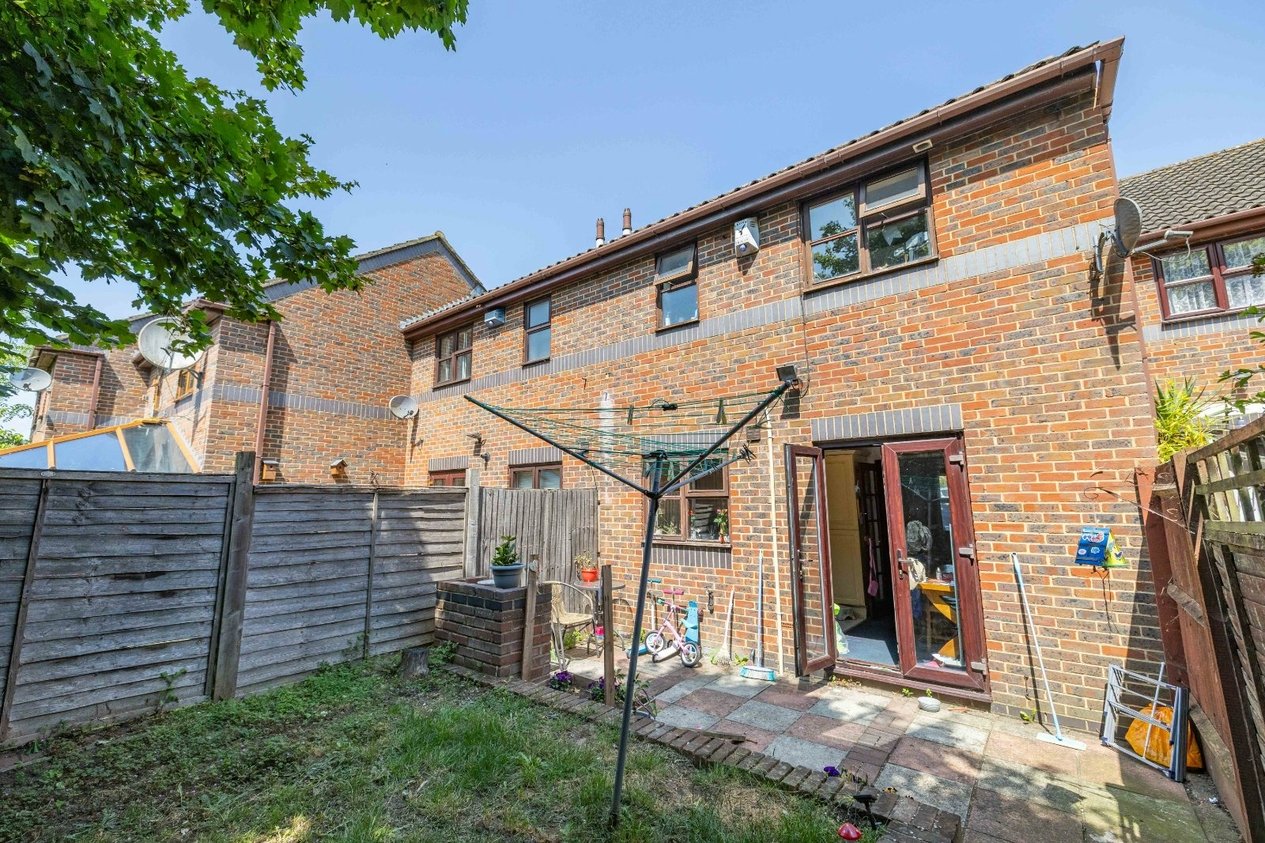 Properties For Sale in Starle Close Canterbury