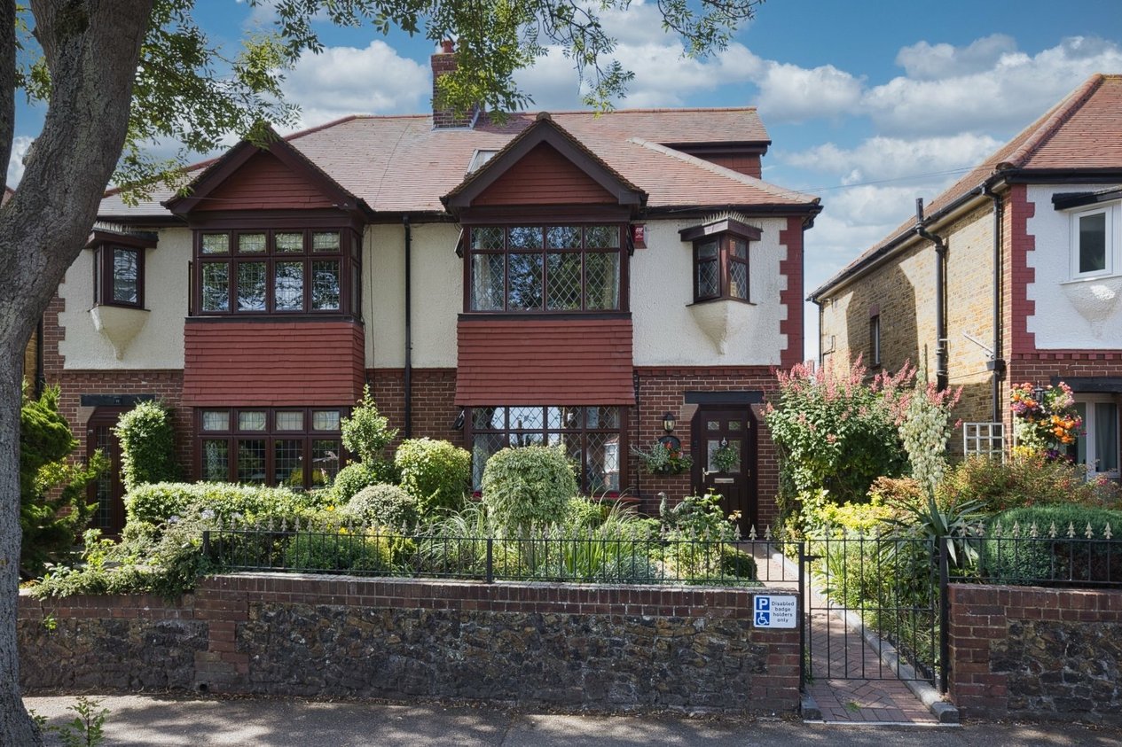 Properties For Sale in Station Approach Road Ramsgate