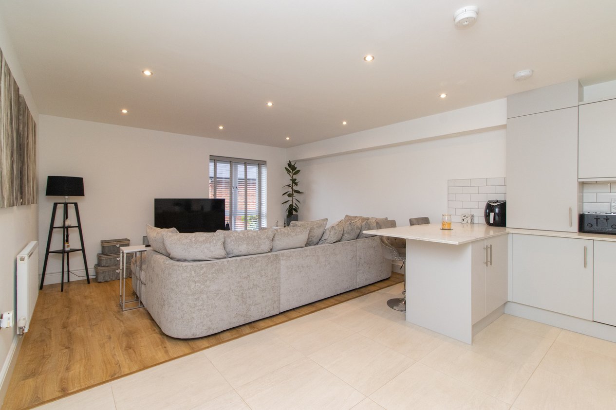 Properties Under Offer in Steel Close Herne Bay