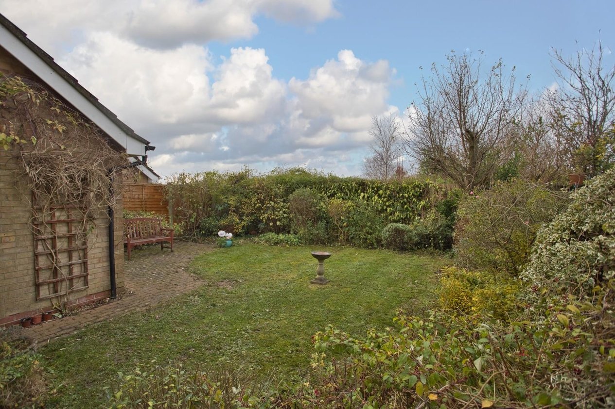 Properties Sold Subject To Contract in Stempe Close Hawkinge
