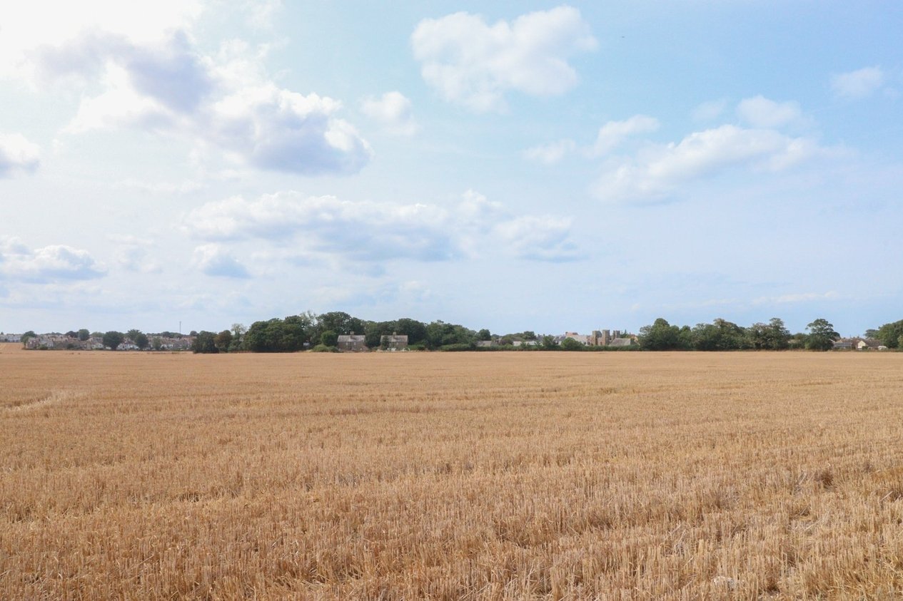 Properties For Sale in Stephens Close Garlinge