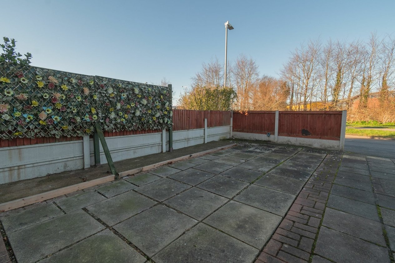Properties For Sale in Stirling Way  Ramsgate