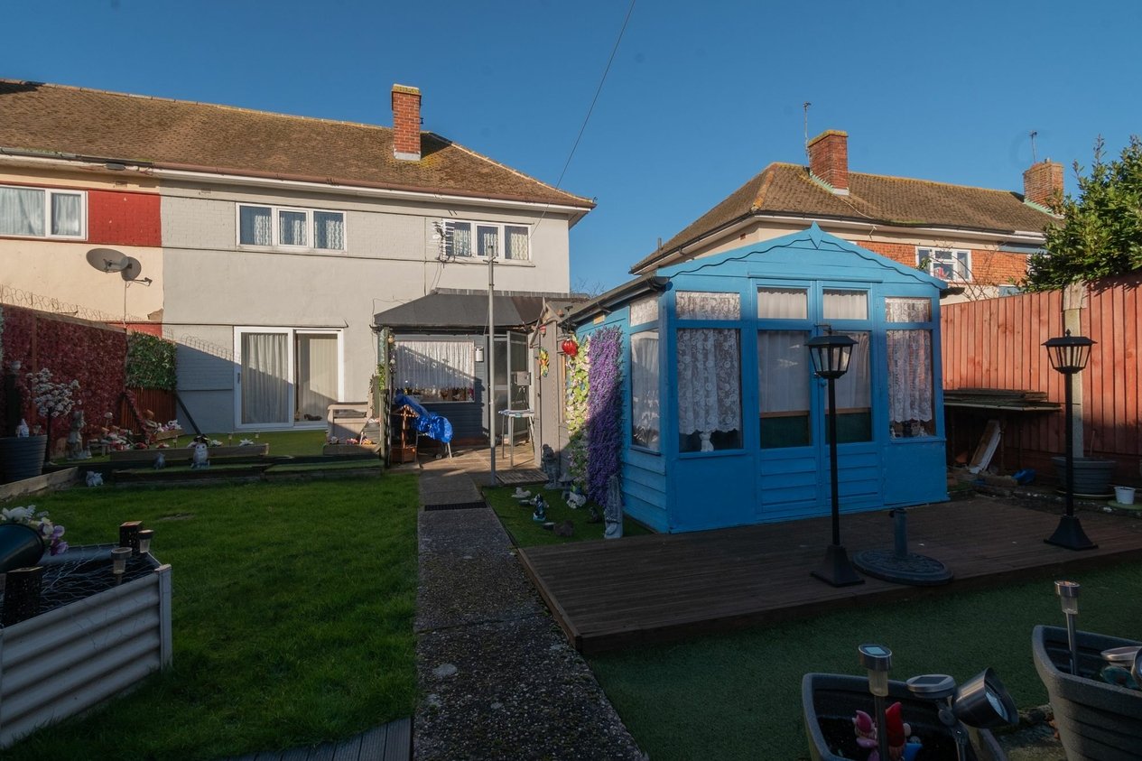 Properties For Sale in Stirling Way  Ramsgate