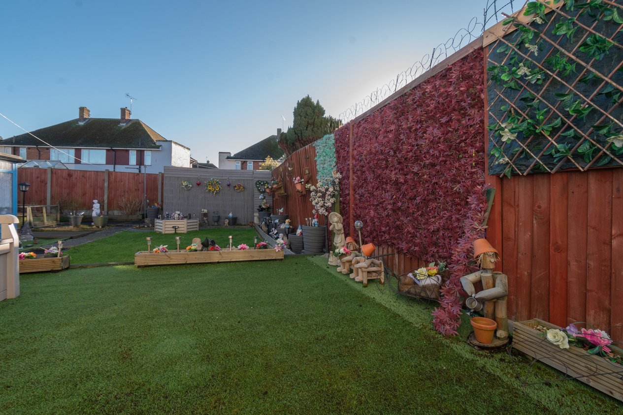 Properties For Sale in Stirling Way Ramsgate