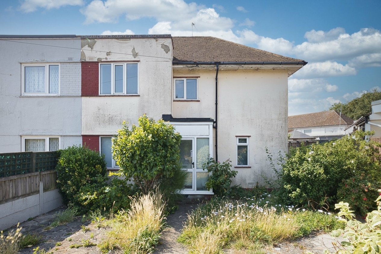Properties For Sale in Stirling Way Ramsgate