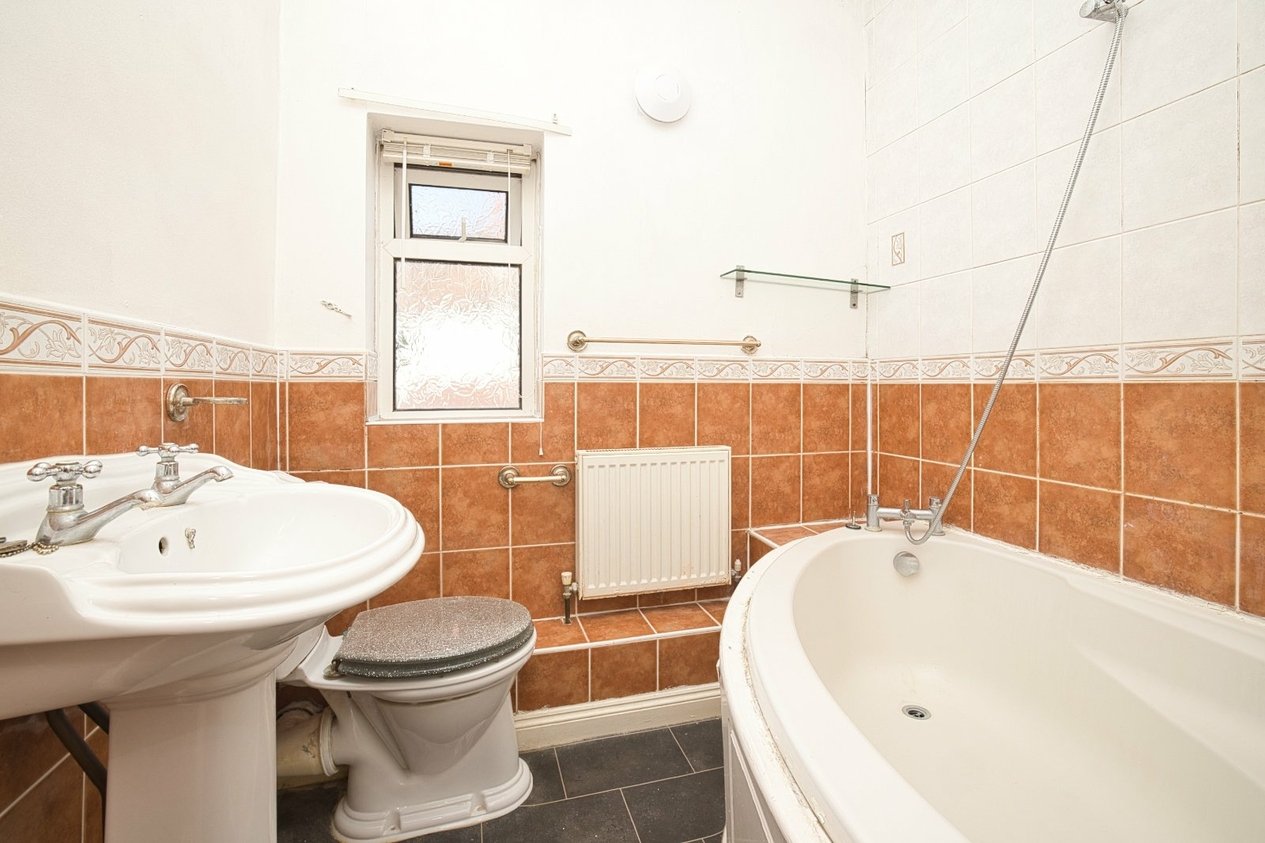 Properties For Sale in Stirling Way Ramsgate
