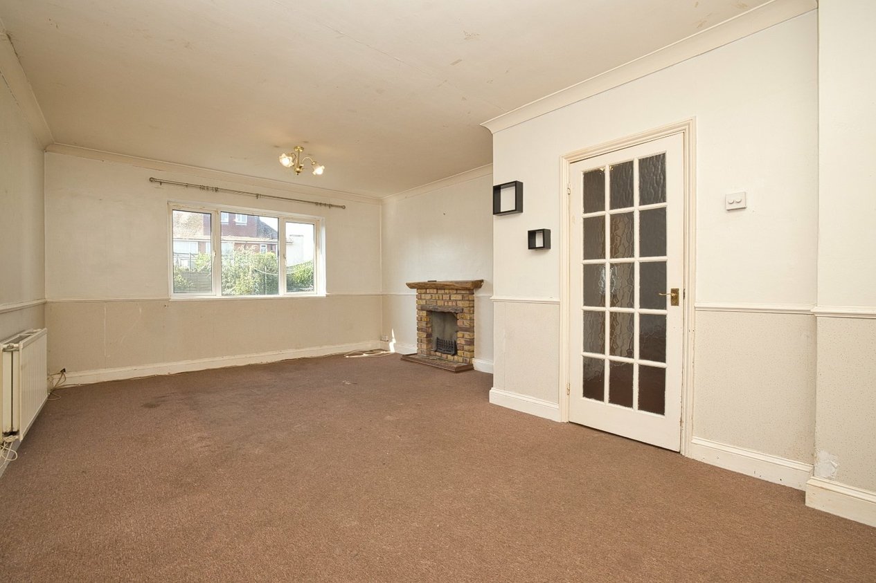 Properties For Sale in Stirling Way Ramsgate