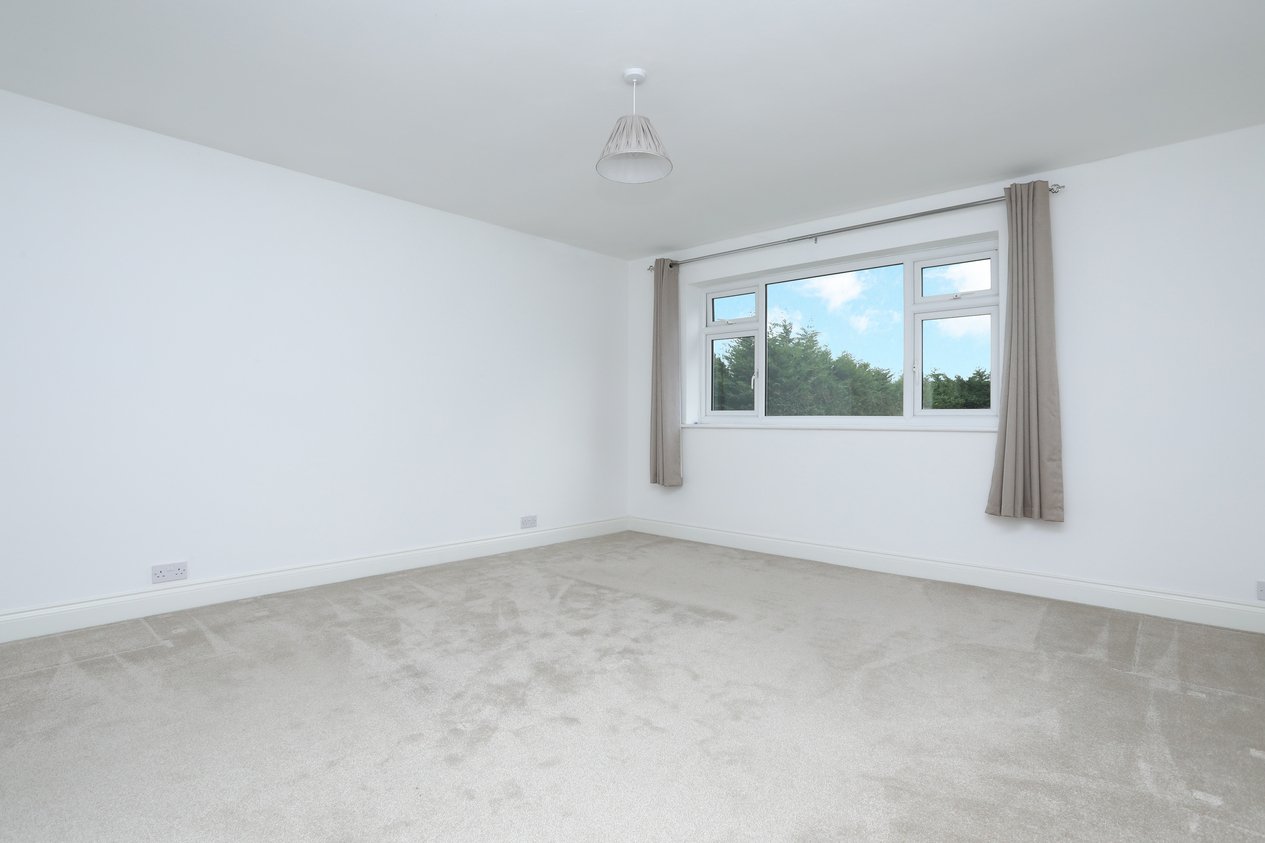 Properties Under Offer in Stodmarsh Road Canterbury