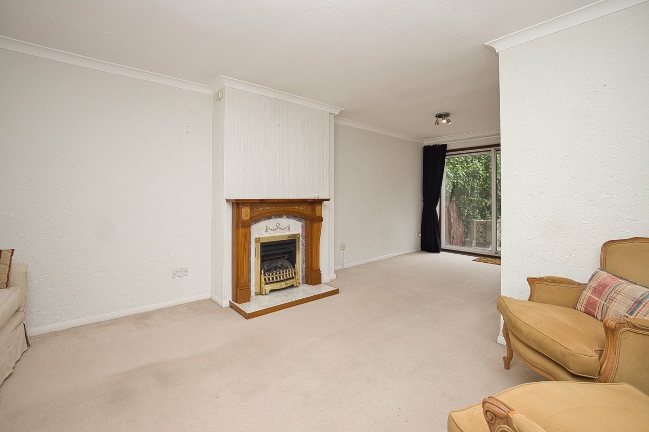 Properties Under Offer in Stone Gardens Broadstairs