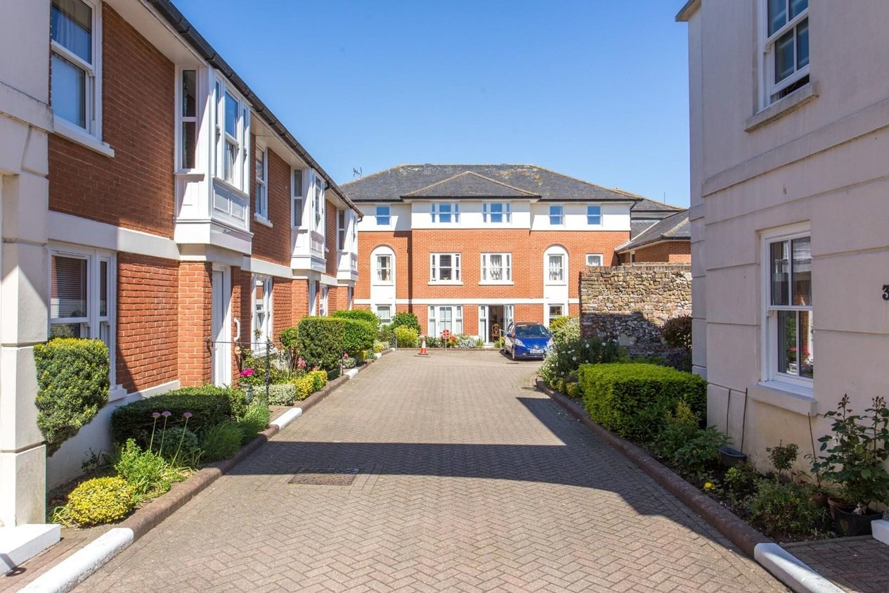 Properties Sold Subject To Contract in Stour Street  Canterbury