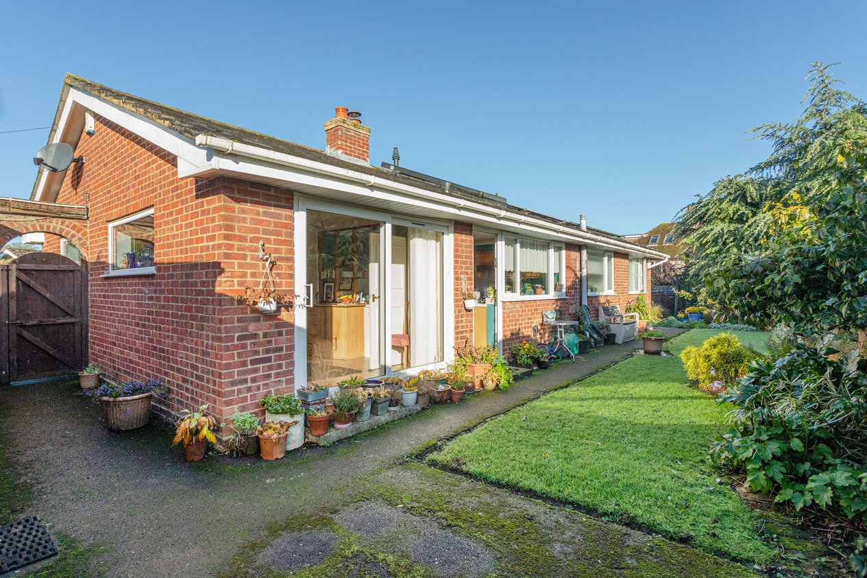 Properties Under Offer in Strangers Lane Canterbury