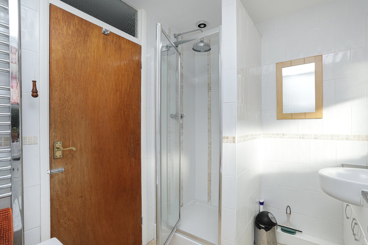 Properties Under Offer in Strangers Lane Canterbury