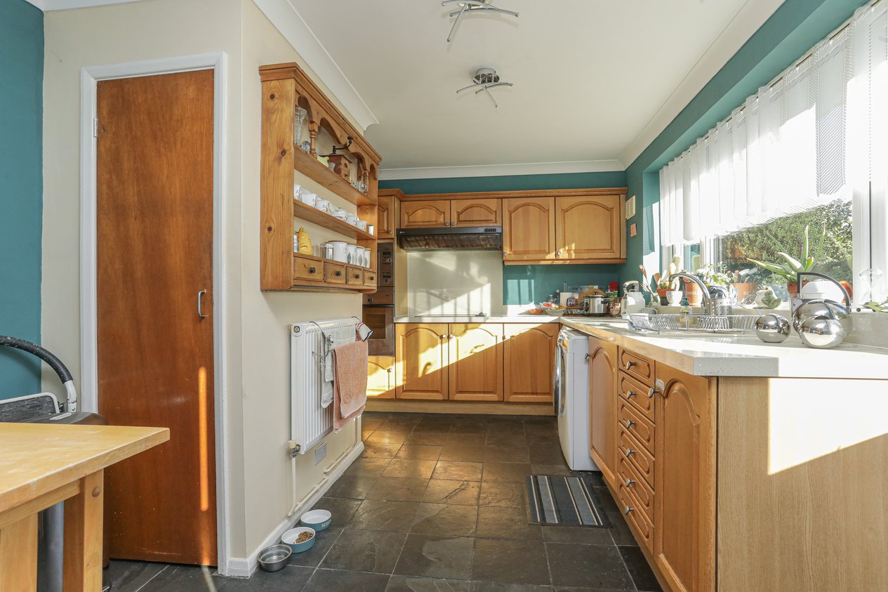 Properties Under Offer in Strangers Lane Canterbury