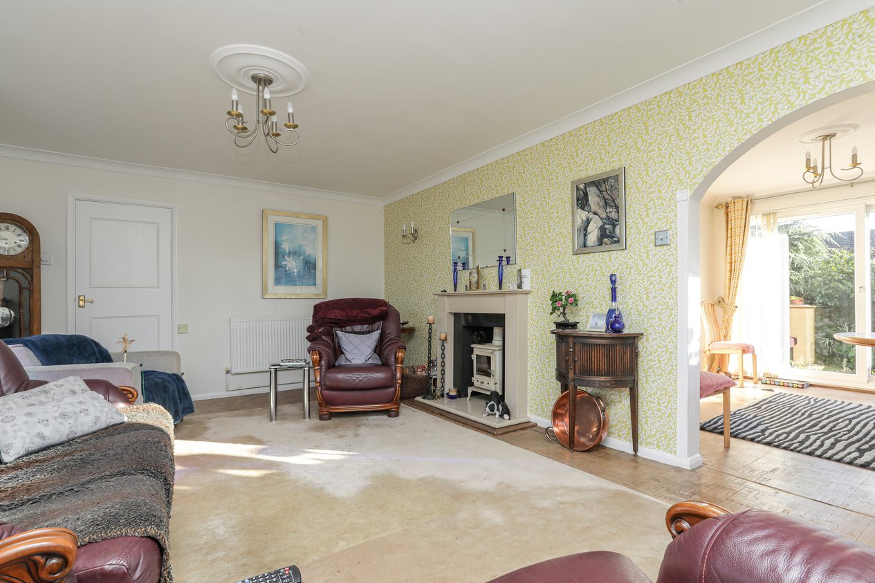 Properties Under Offer in Strangers Lane Canterbury
