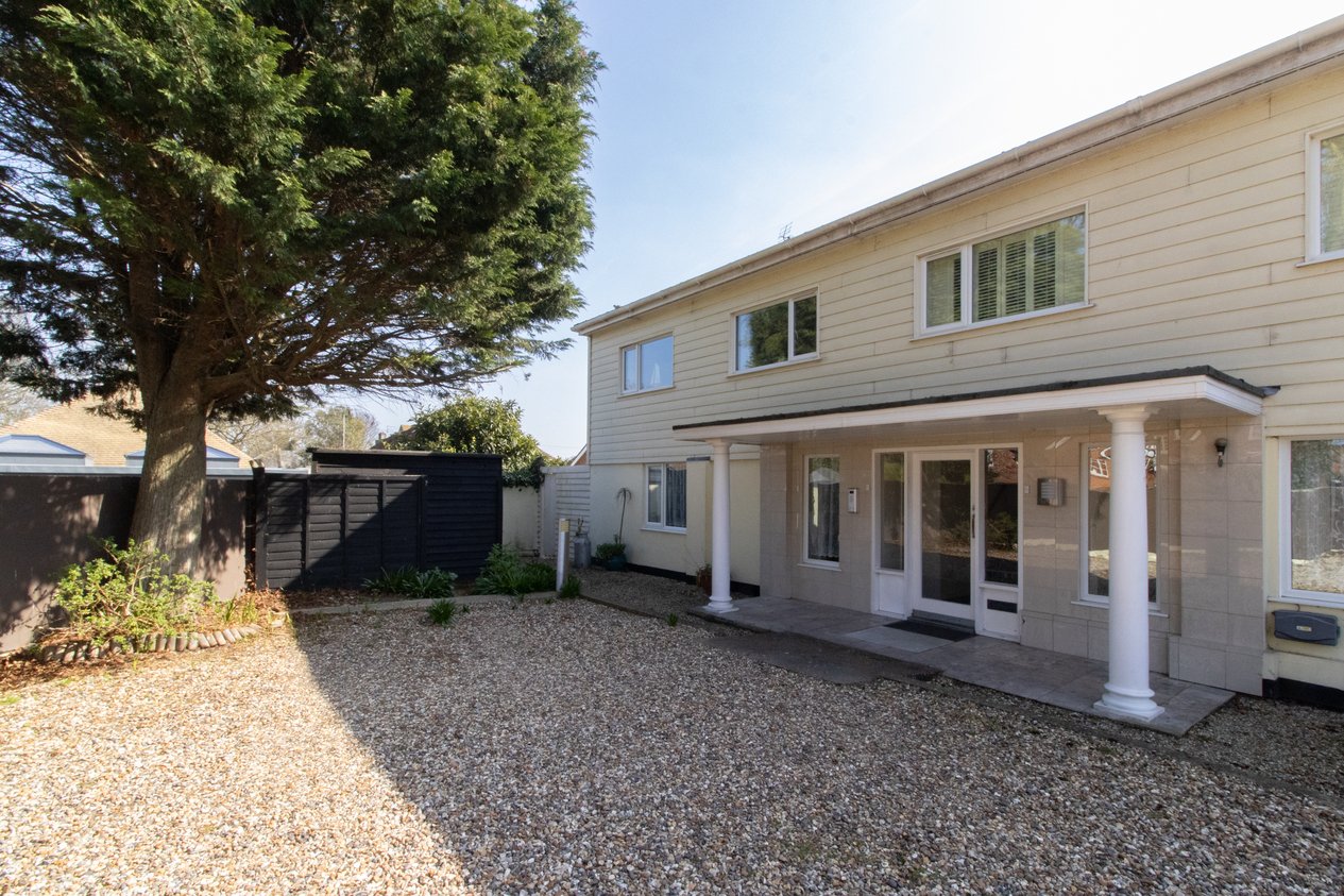 Properties For Sale in Streete Court Westgate-On-Sea