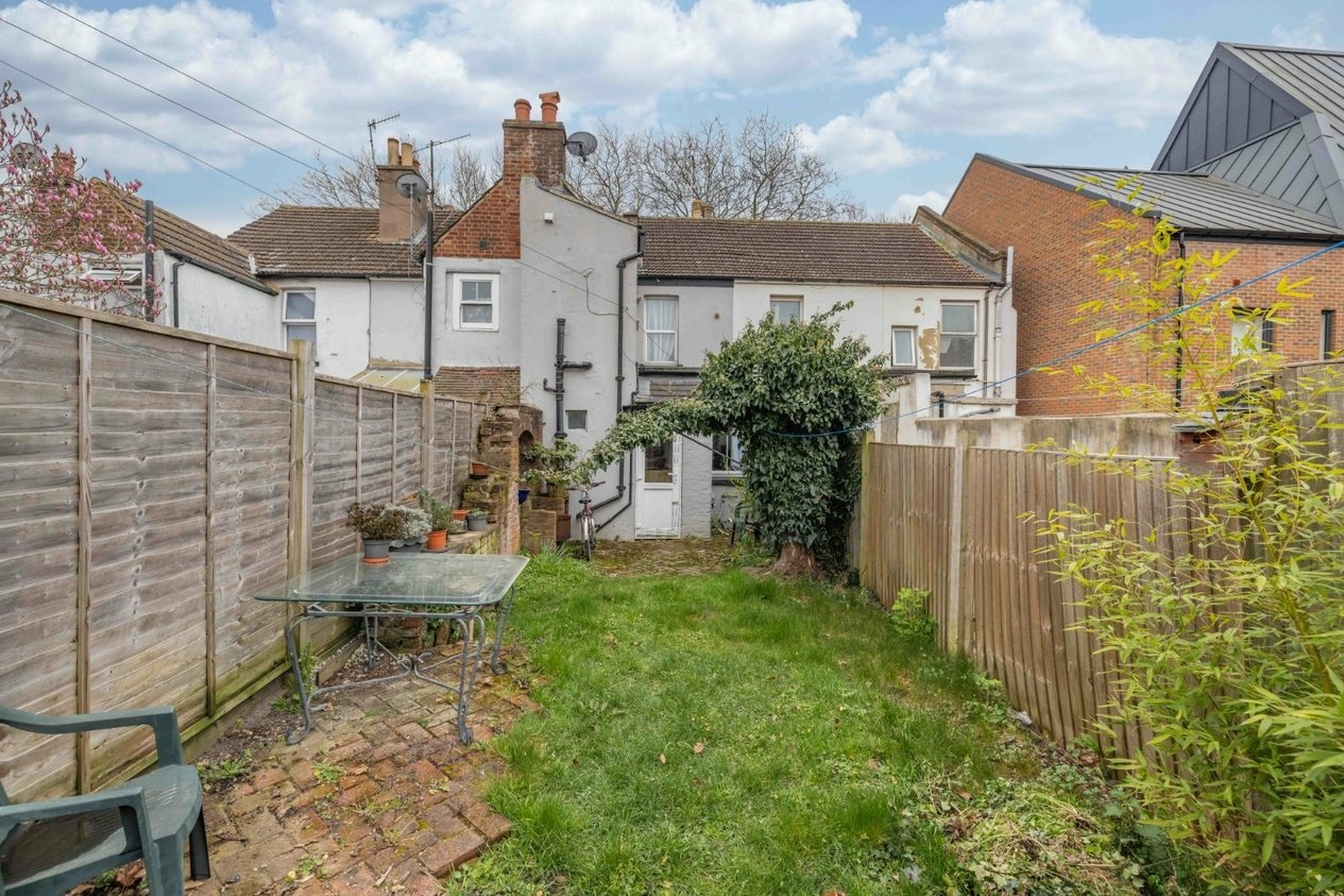 Properties For Sale in Sturry Road Canterbury