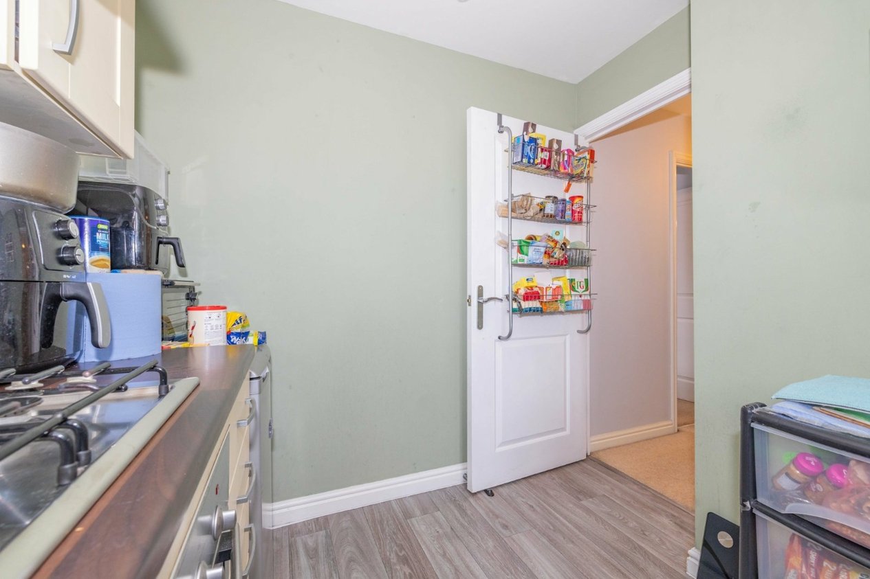 Properties For Sale in Sullivan Close Canterbury