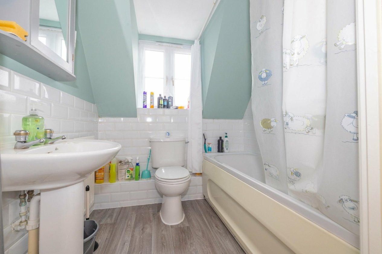 Properties For Sale in Sullivan Close Canterbury