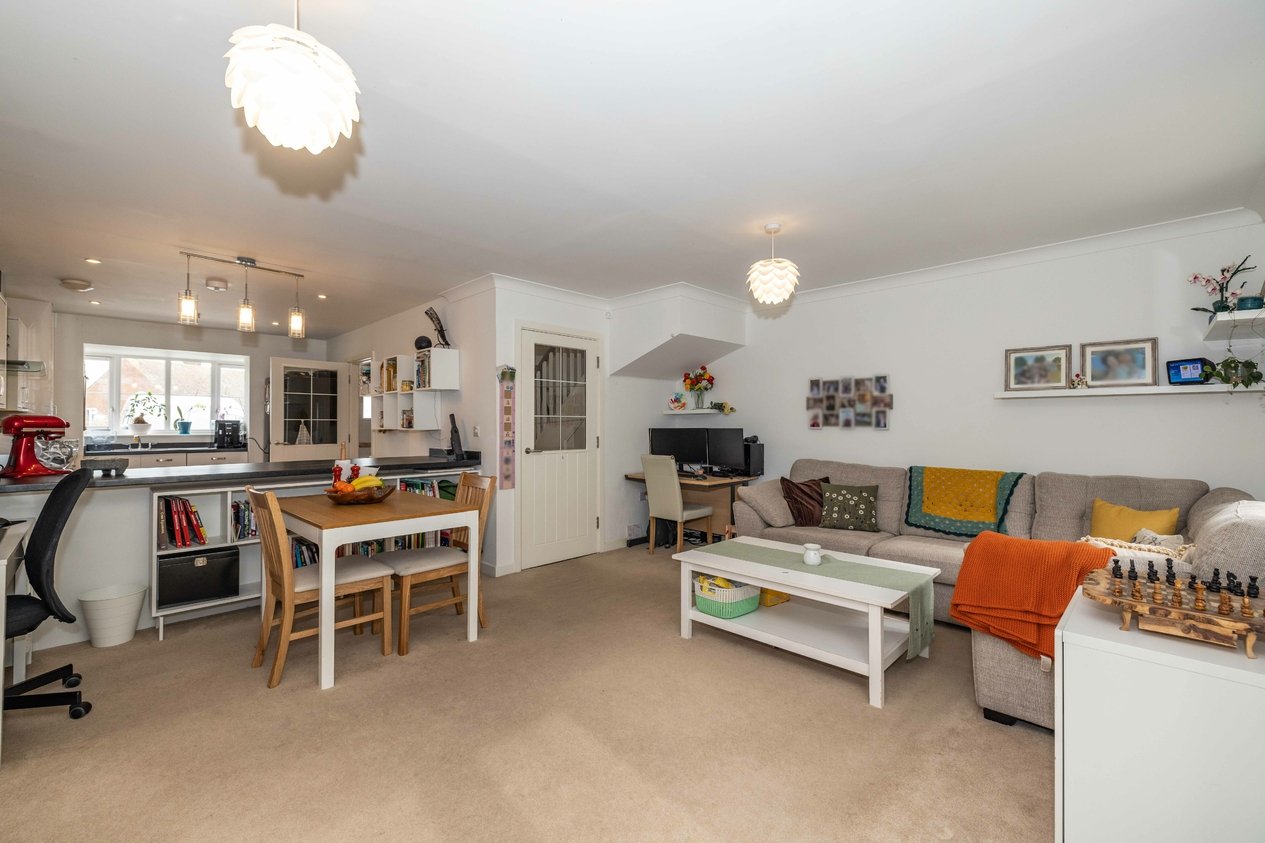 Properties For Sale in Summer Piece Grove Canterbury