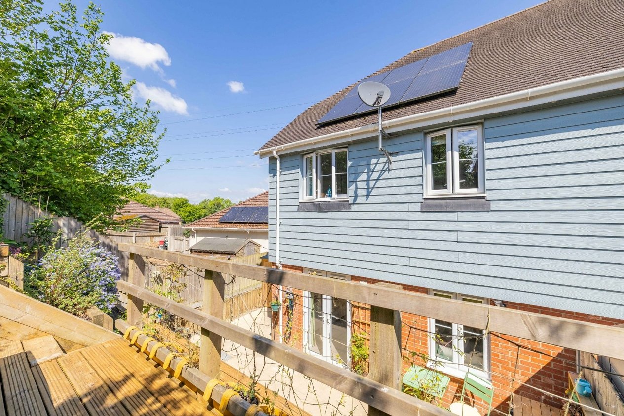 Properties For Sale in Summer Piece Grove Canterbury