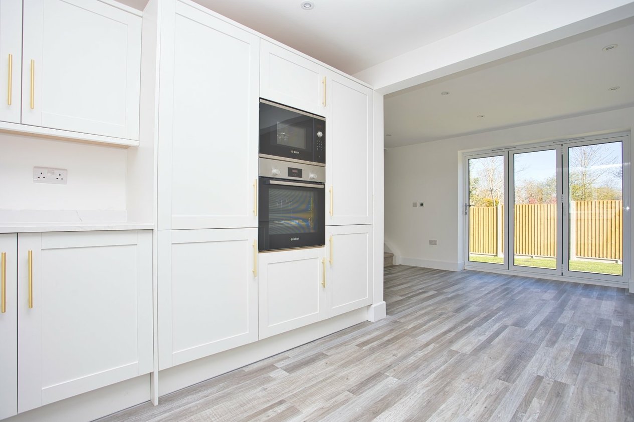Properties For Sale in Sun Valley Way Eythorne