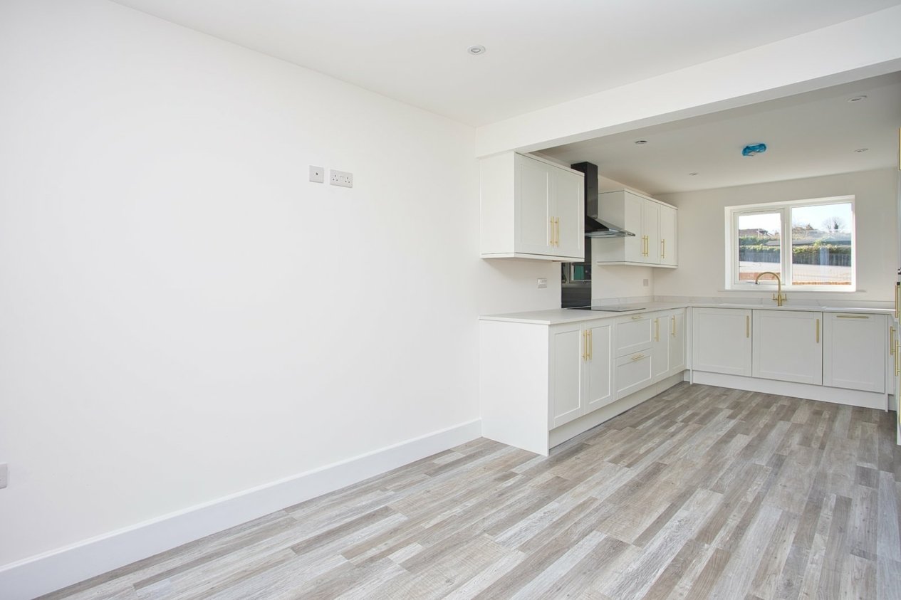 Properties For Sale in Sun Valley Way Eythorne