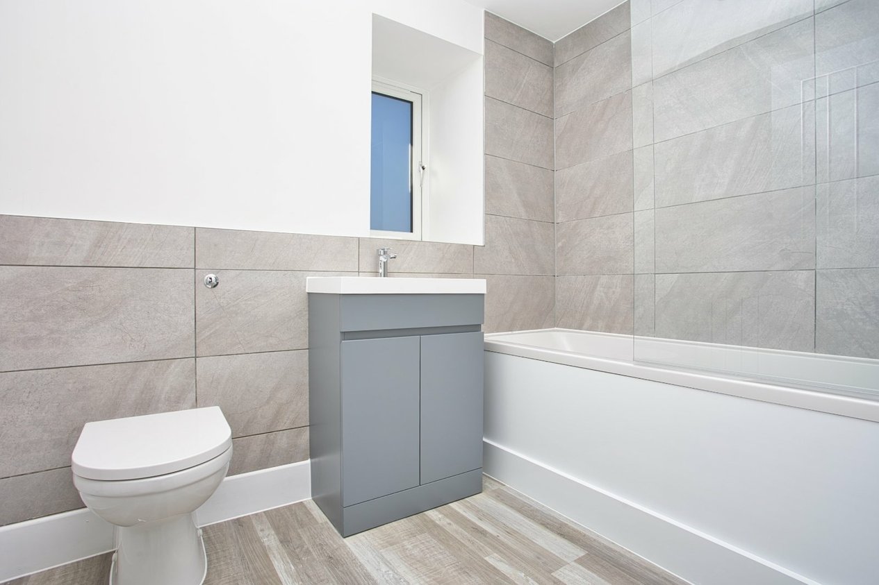 Properties For Sale in Sun Valley Way Eythorne