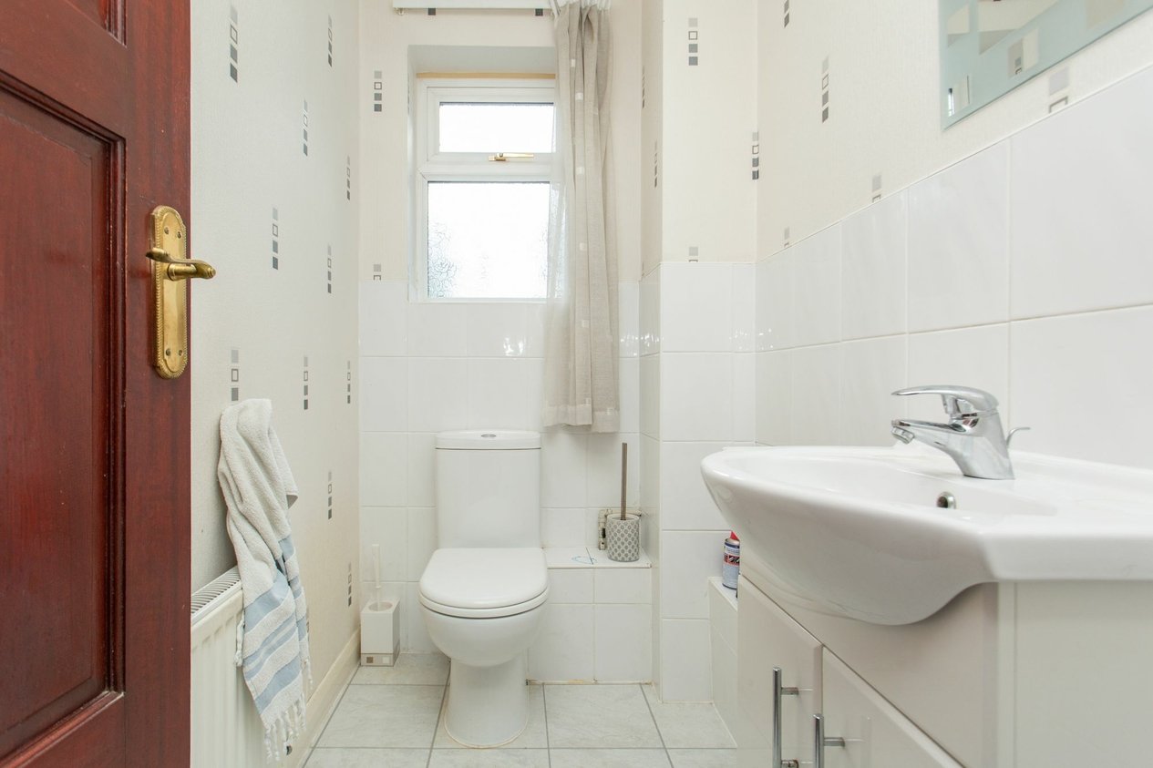 Properties For Sale in Sunny Mead Court  4 Central Parade