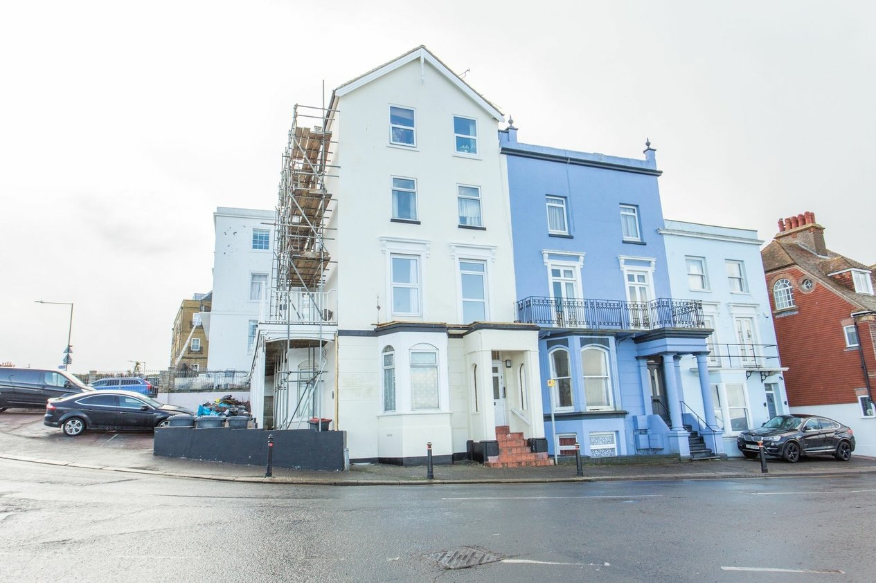 Properties For Sale in Sunny Mead Court  4 Central Parade