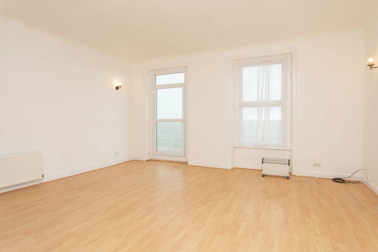 Properties For Sale in Sunny Mead Court 4 Central Parade